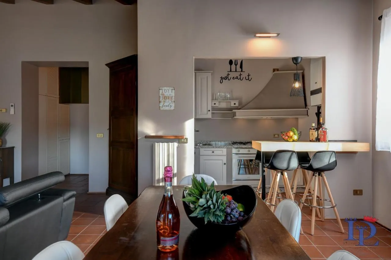 Desenzanoloft Official Partner Marriott Homes & Villas - Swarovski Family Apartment With Pool Desenzano del Garda 0*,