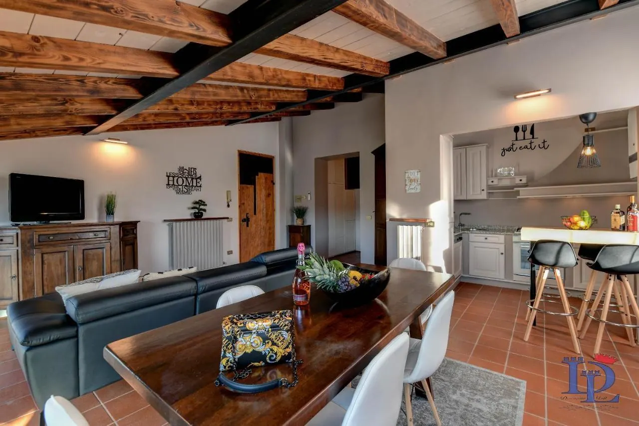 Desenzanoloft Official Partner Marriott Homes & Villas - Swarovski Family Apartment With Pool Desenzano del Garda