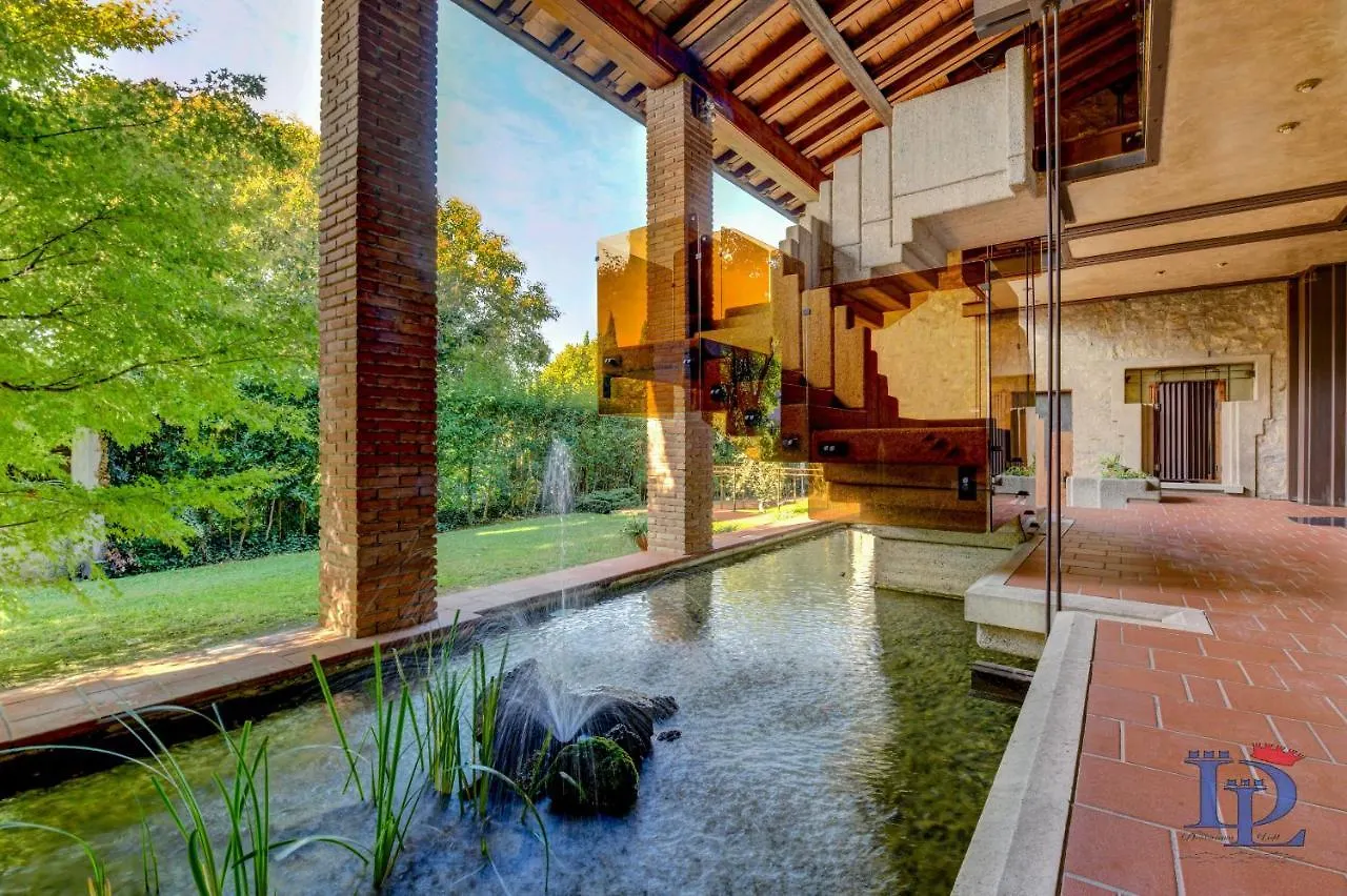 Desenzanoloft Official Partner Marriott Homes & Villas - Swarovski Family Apartment With Pool Desenzano del Garda 0*,